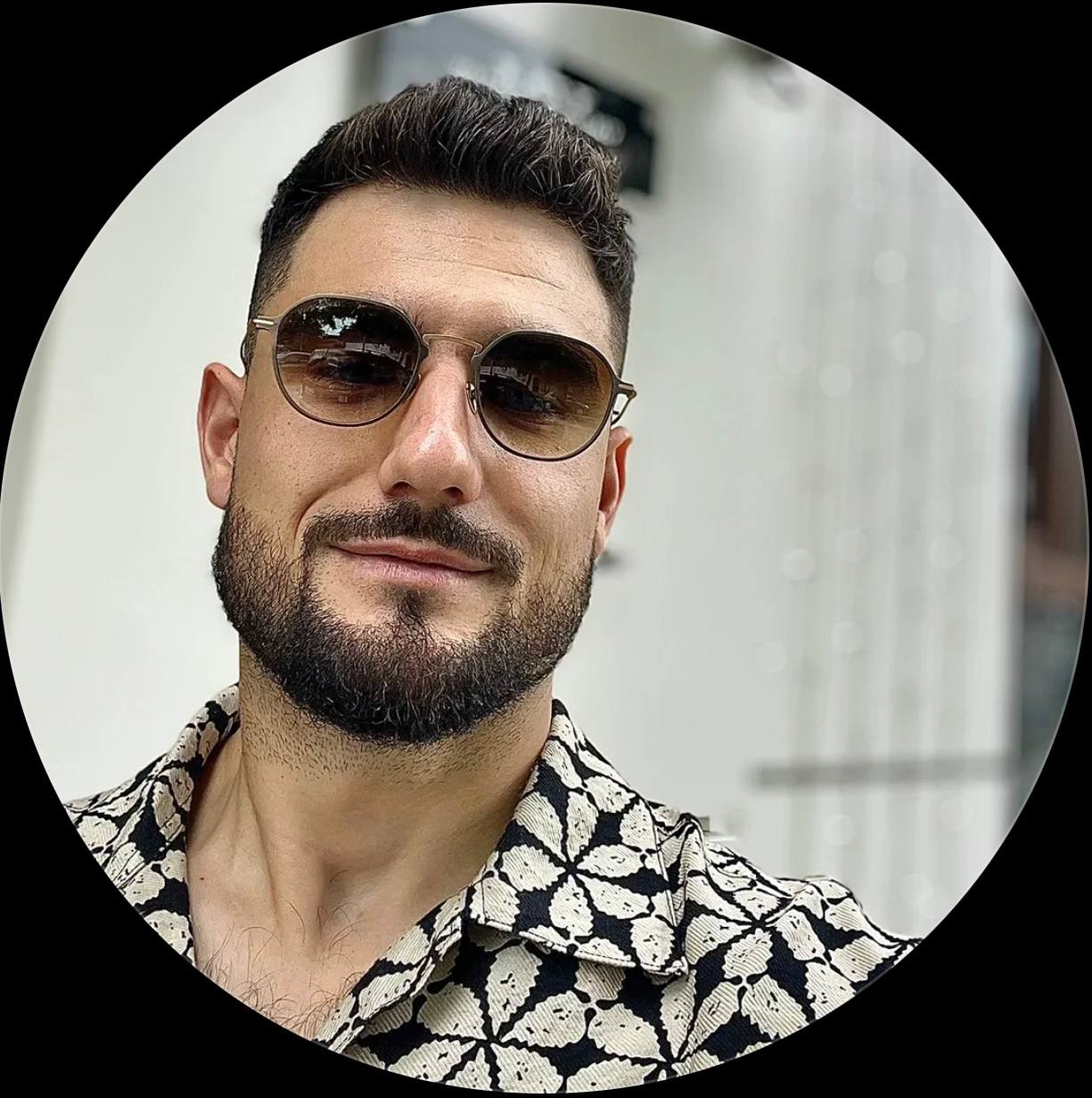 Royal Flush Barbershop Ivan